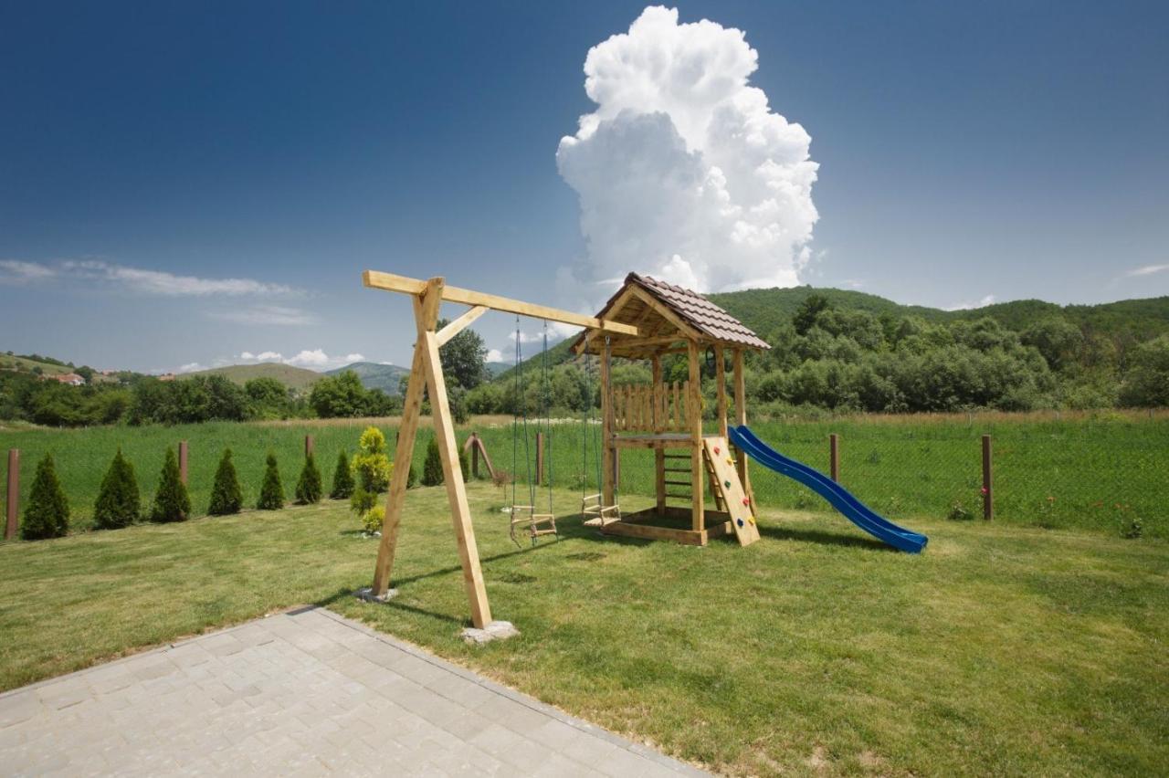 Vila Oaza Mira Draganici Raška Esterno foto